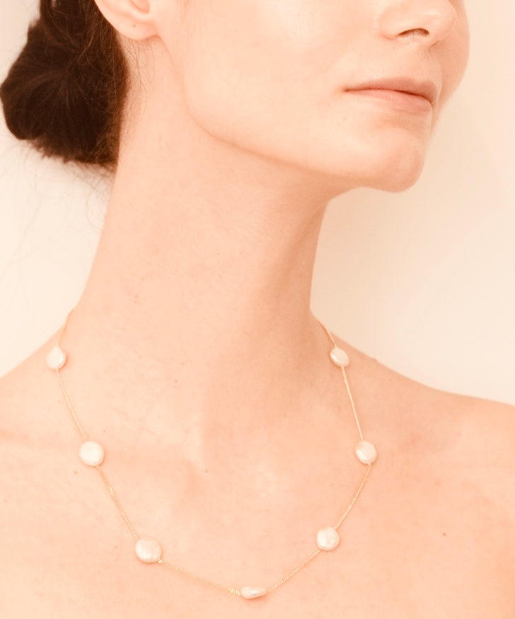ETOILE Pearl Necklace